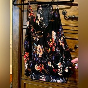 Beautiful elegant tank by pink clover.